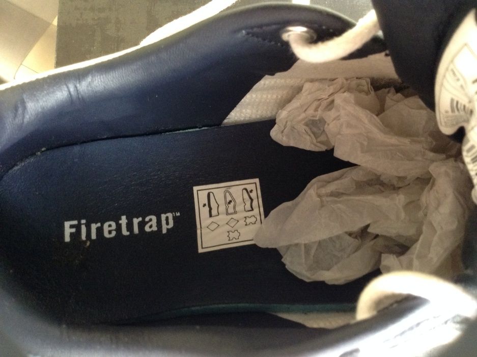 Продам новые кроссовки"Firetrap".