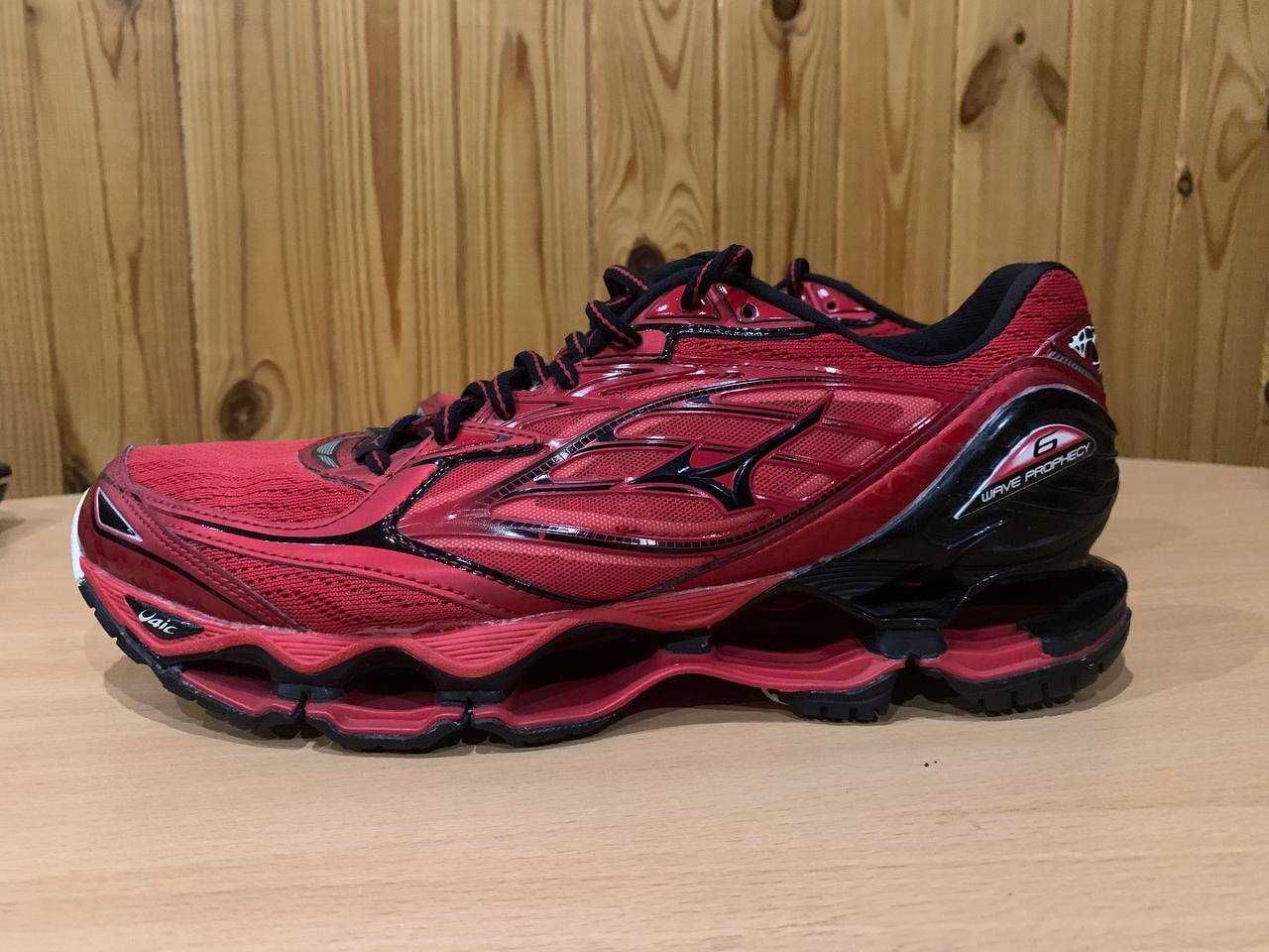 Чоловічі кросівки для бігу Mizuno Wave Prophecy 6 J1GC170010