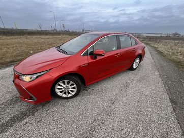 Toyota Corolla sedan na gwarancji