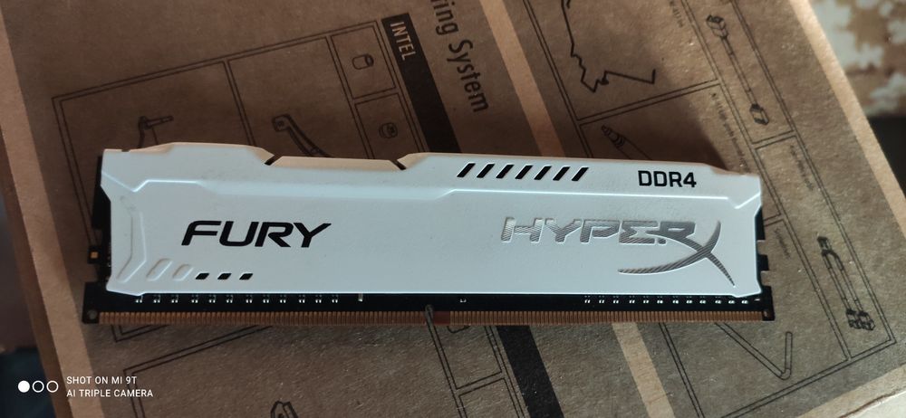 Оперативка ddr4 8gb Hyper X Fury