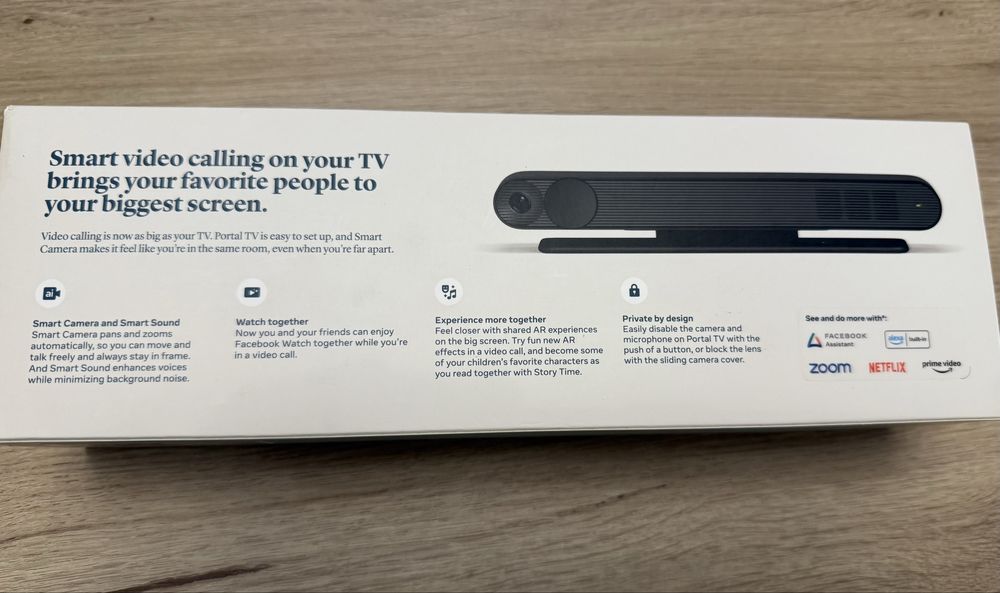 Facebook Portal TV приставка, видеозвонки
