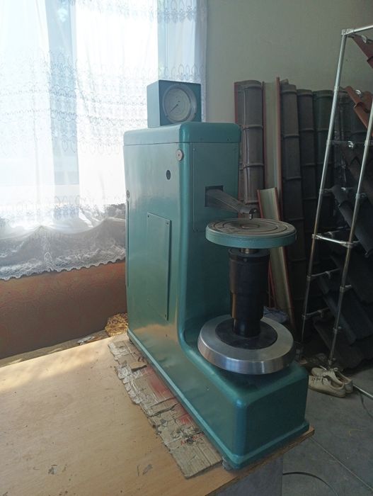 Ремонт .Наладка .Продаж твердомеров  по Роквеллу