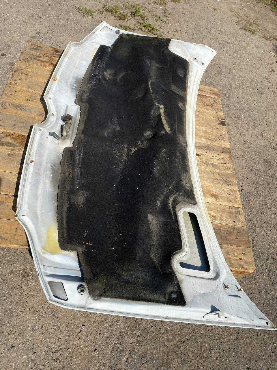 Капот Mercedes Sprinter 901-905 (00-06) 9017500202 мерседес спрінтер