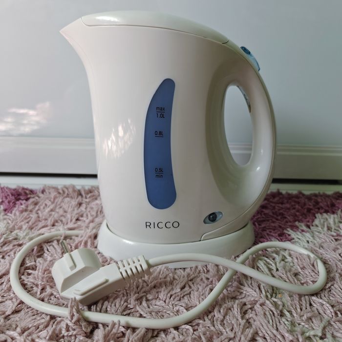 Sprawny czajnik bezprzewodowy elektryczny Ricco 1 litr