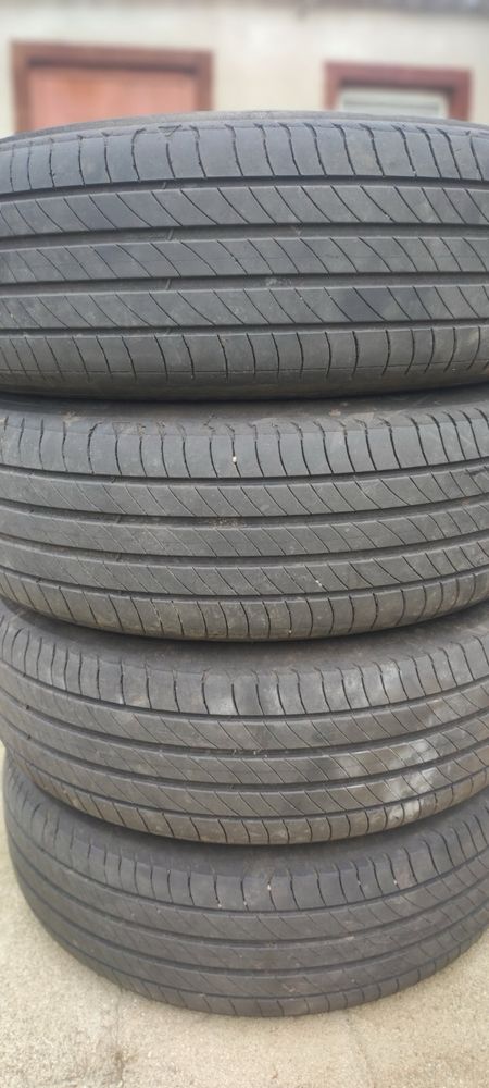 колеса Диски Suzuki R17 et45 5*114,3 + Літня гума Mishelin 215/65 R17