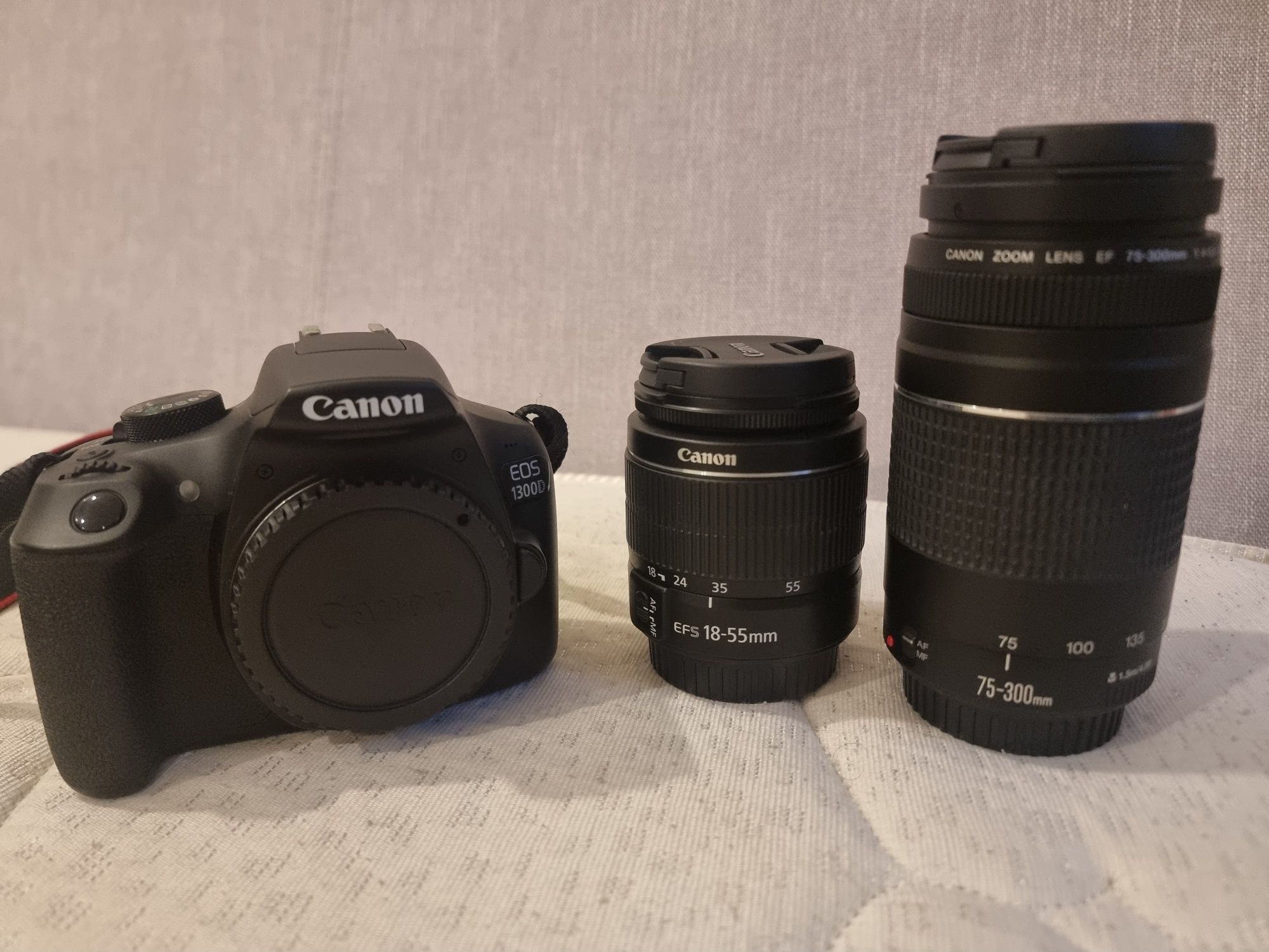 Maquina fotografica canon 1300D