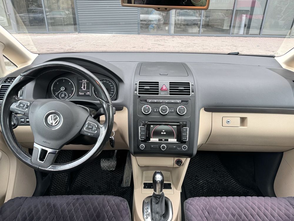 Volkswagen Touran 2013