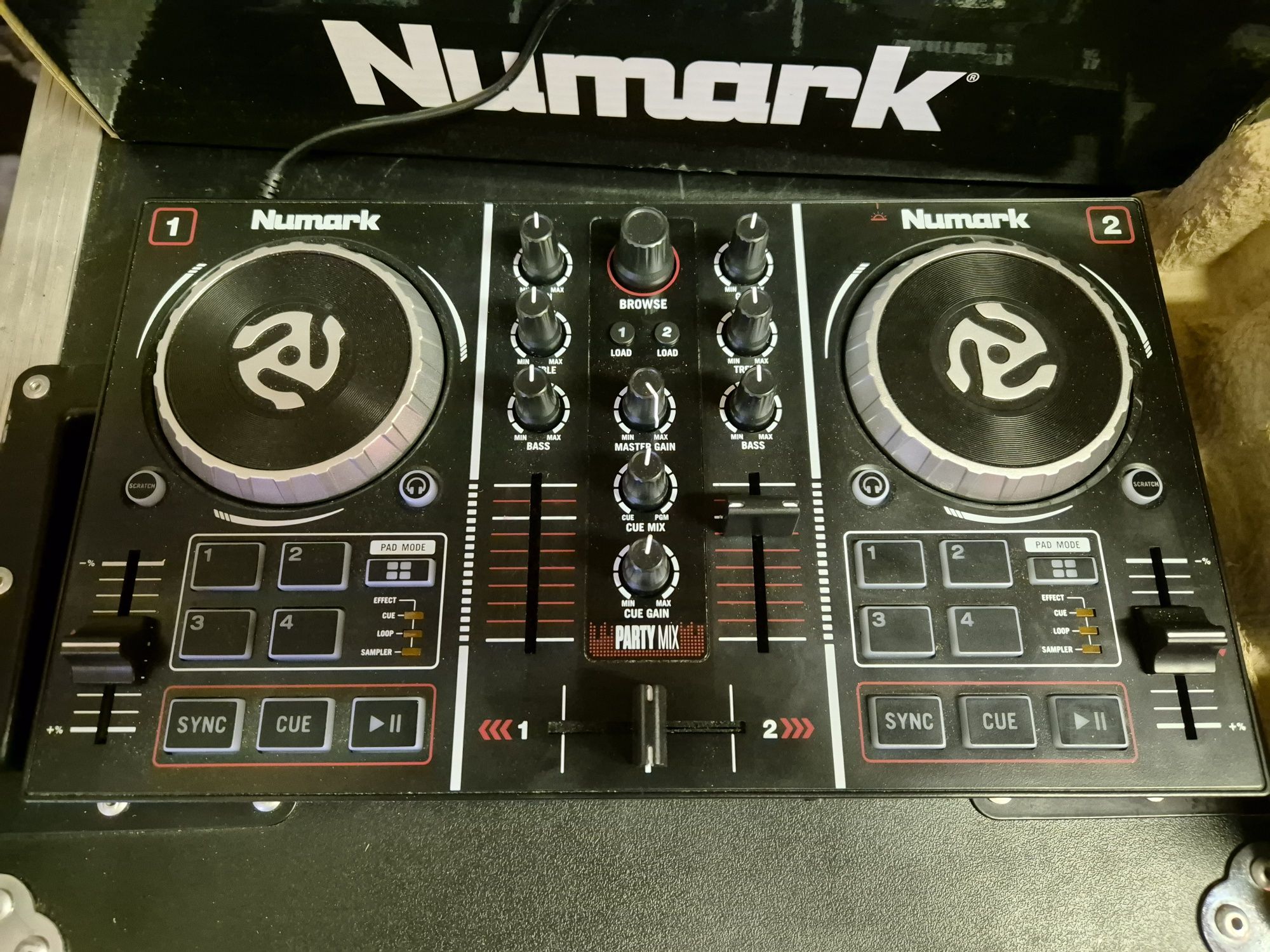 Numark Party Mix