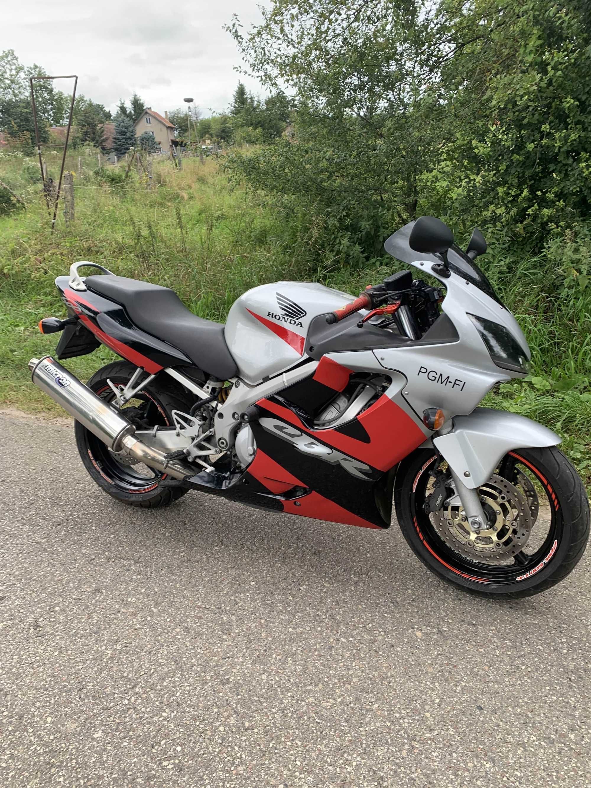 Honda CBR F4I 600