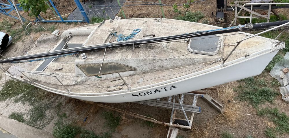 Продам яхту срочно на доках