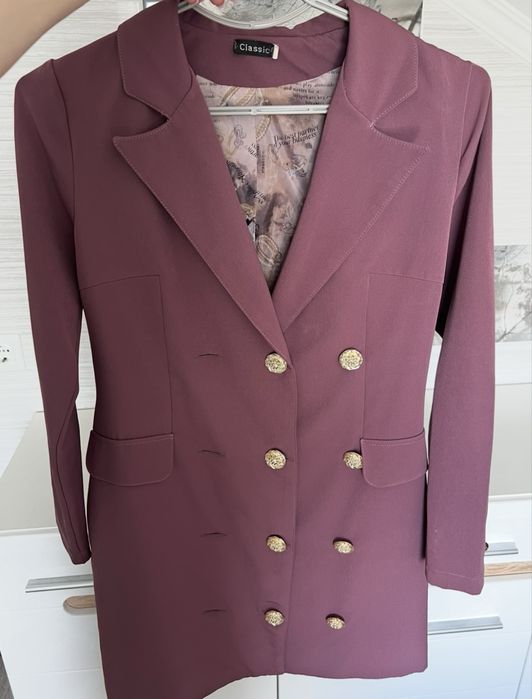 Сукня-піджак у відмінному стані