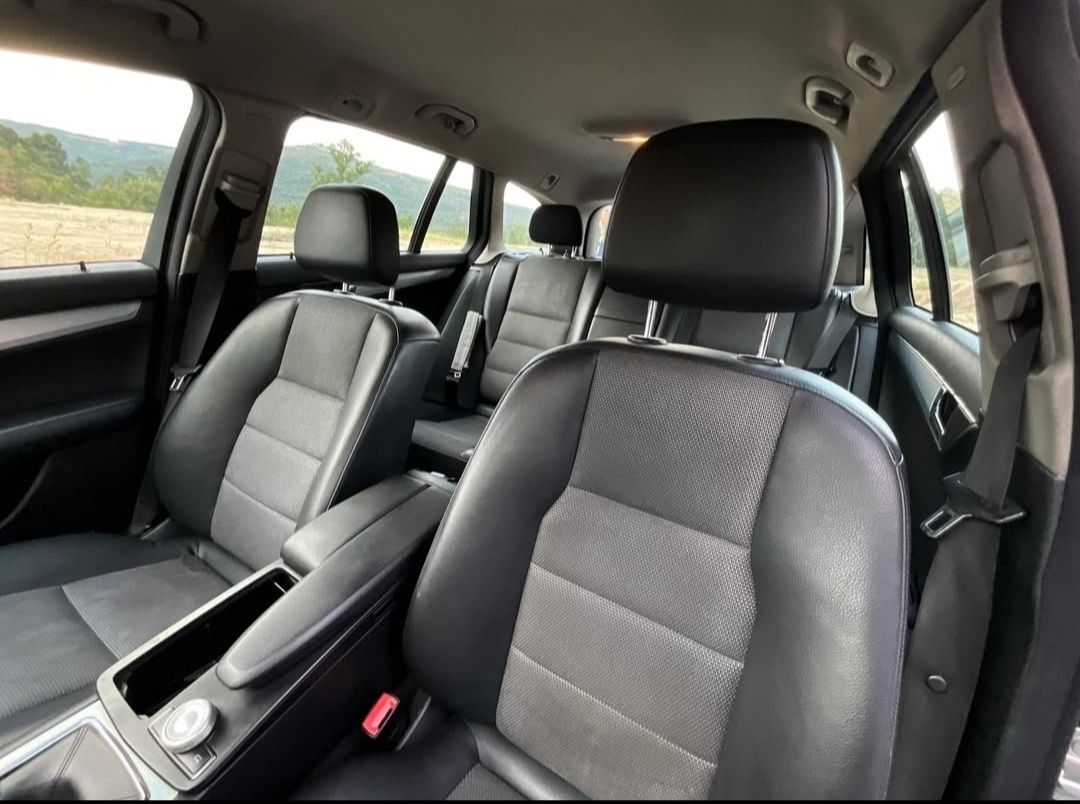 2010 Mercedes-Benz c-class