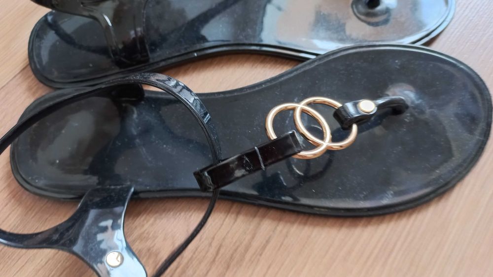 Sandałki damskie gumowe czarne japonki sandały r. 39 nowe