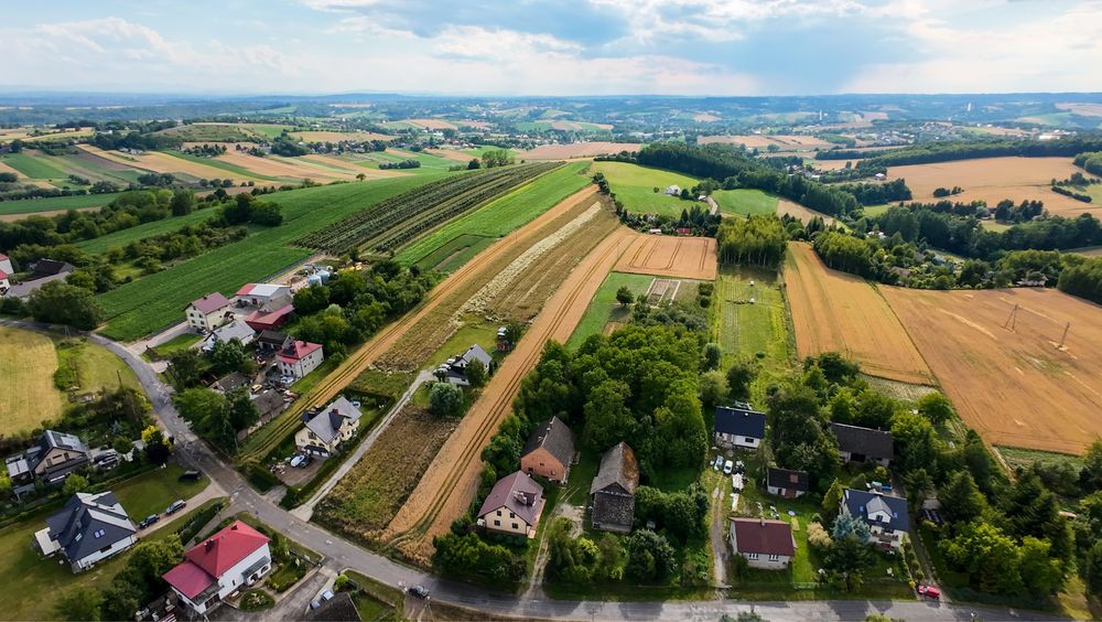 Dzialka budowlana 18,5a + 35a rolna w Więcławicach Dworskich