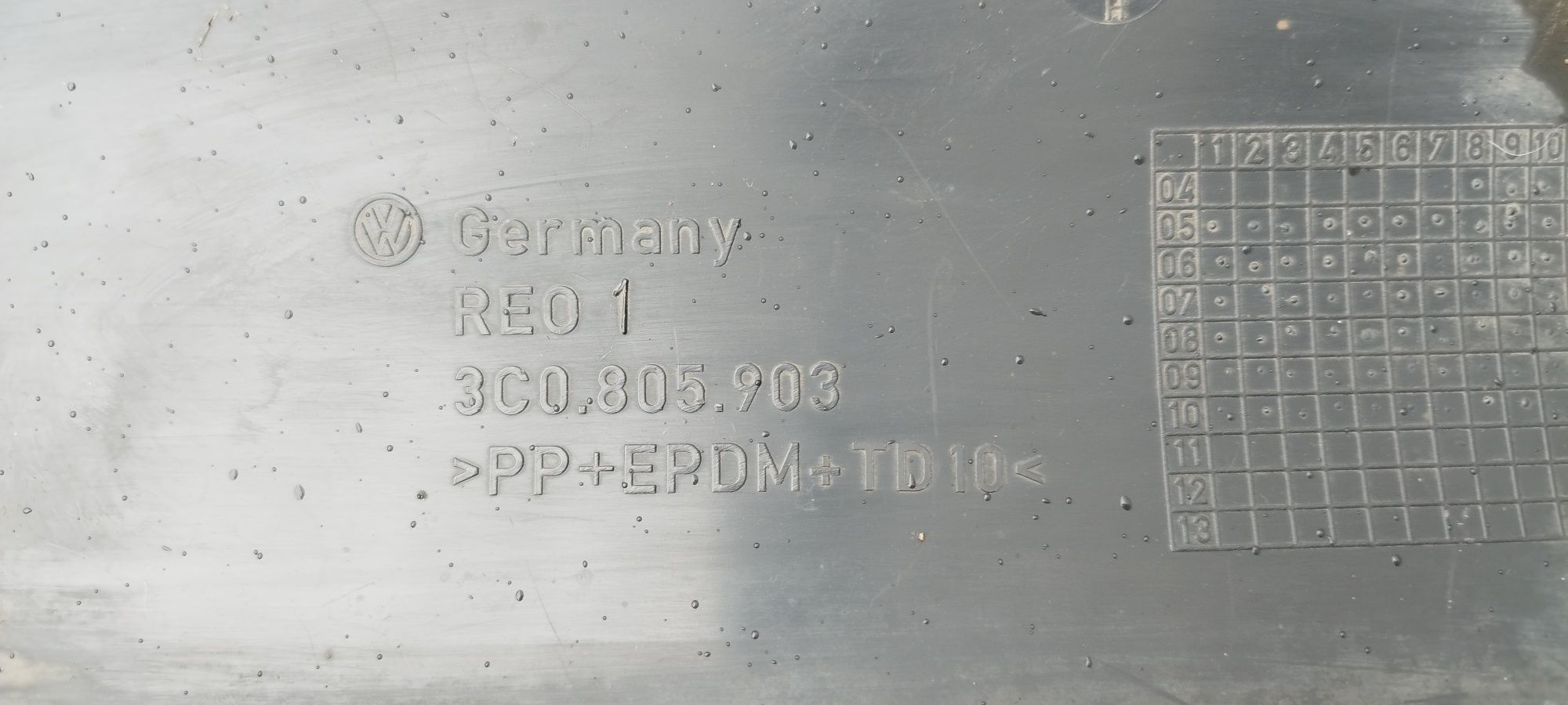 Dolna dokładka zderzaka przedniego VW Passat B6