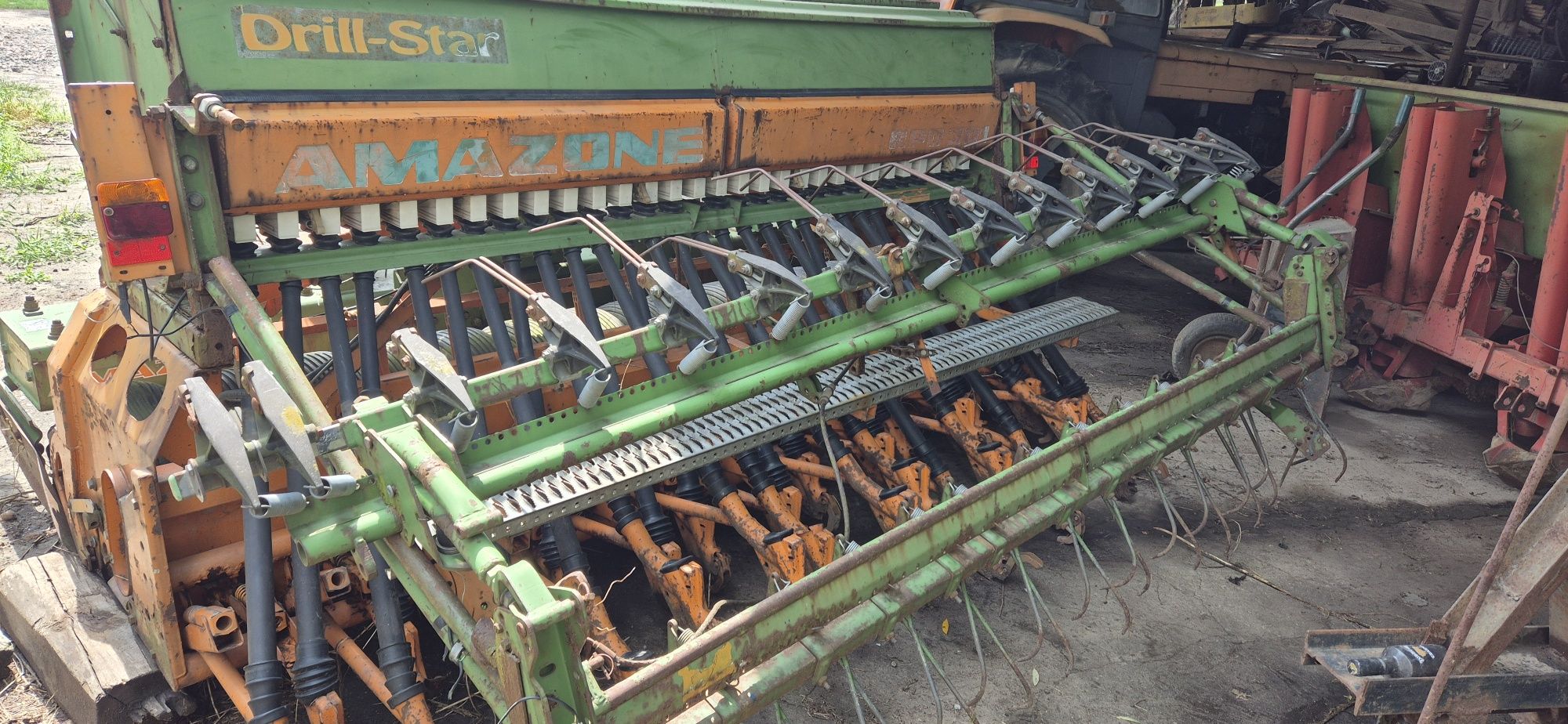 Siewnik Amazone RPD 301 Z Broną wirnikową KG 301