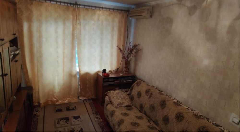 Продам 2х.кв.2/5 на П.Поле , 23 Августа 11а.