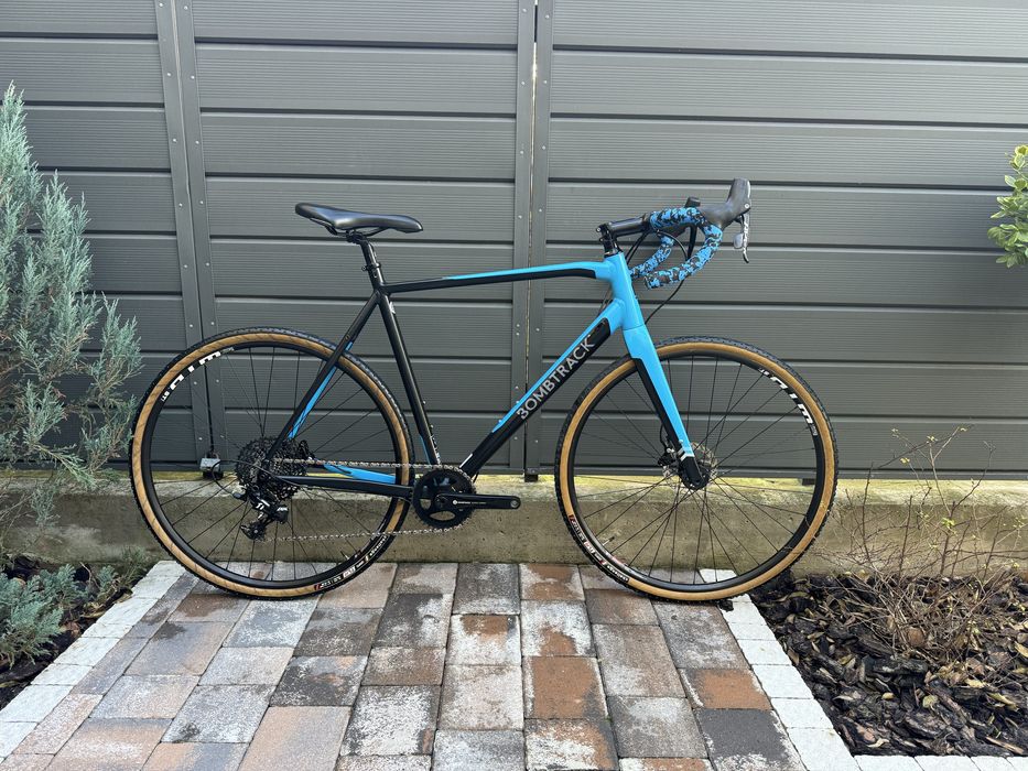 Bombtrack Tension gravel дорожній міський велосипед