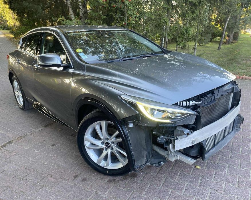 Infiniti Q30 * 2017 * 1.5 D * Automat * 2 Kluczyki * 149.466 KM * Łopatki * Kamery*