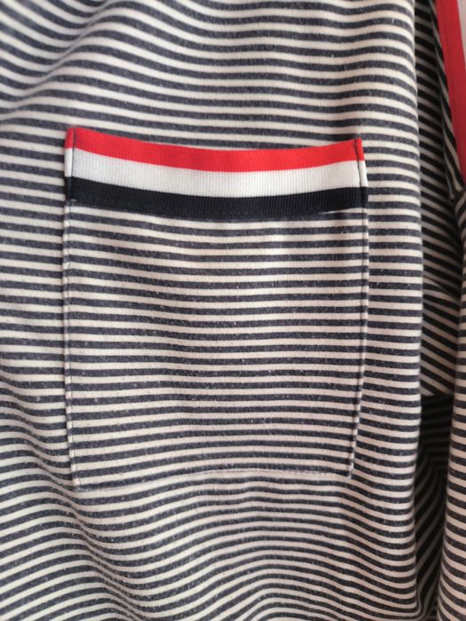 Bluza w paski z kapturem