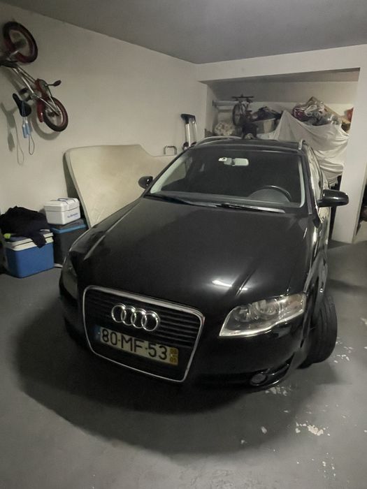 Audi A4 em bom estado