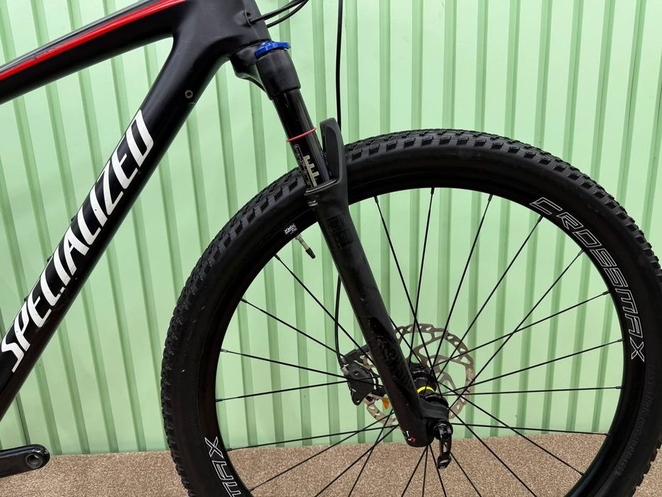 Карбоновий гірський велосипед Specialized Epic Comp Carbon 2017рік