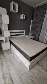 Двуспальная  кровать с матрасом/ ліжко двухспальне