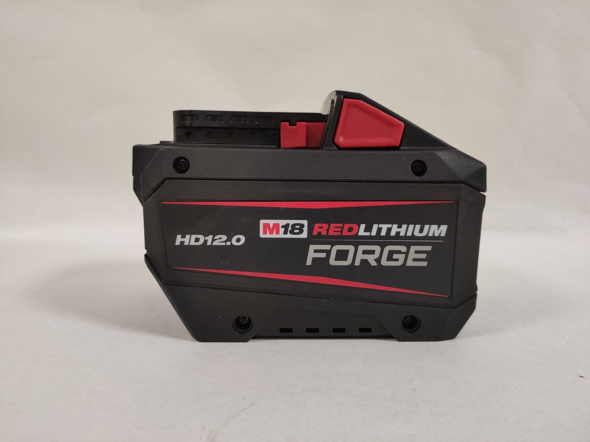 Оригінальна акумуляторна батарея Milwaukee M18 REDLITHIUM FORGE HD12.0