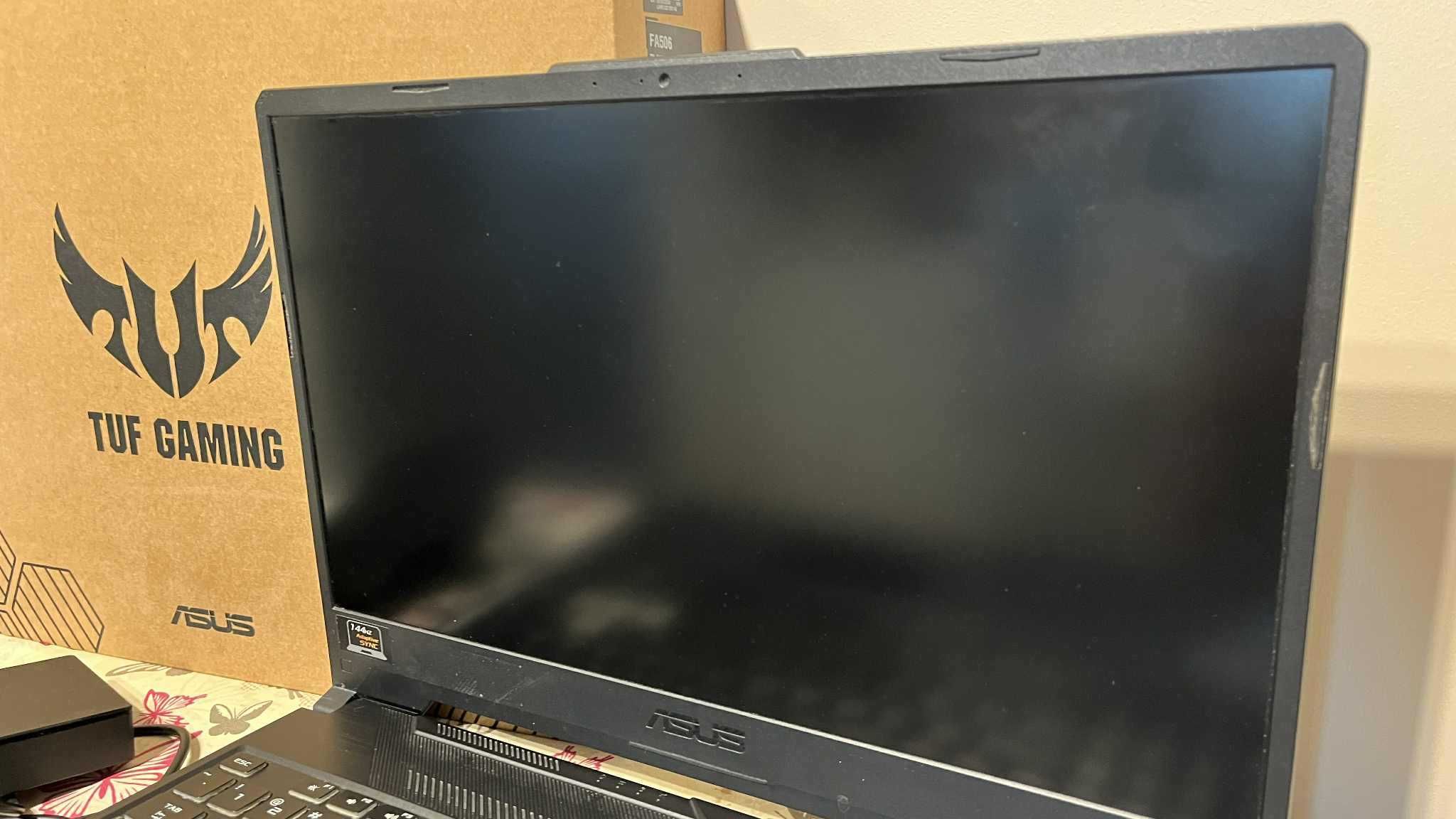 ASUS TUF F15 / R7-4800H / GTX 1660Ti / FA506 / FullHD 144Hz/ładowarka