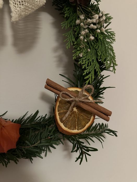 Naturalny ręcznie robiony wianek jesienny zimowy rękodzieło 27cm