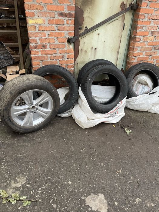 Продам шини Micheline r19