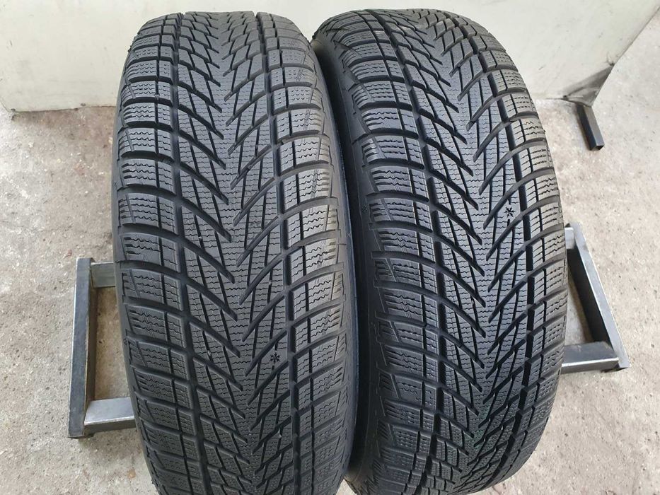 2x Goodyear UltraGrip Performance 3  205/60r16  7,2mm