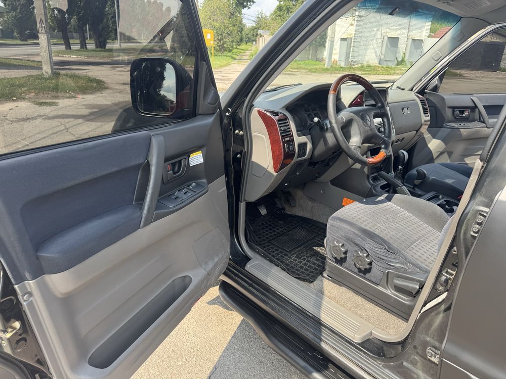 Mitsubishi Padjero Wagon 3.2D Харьков!