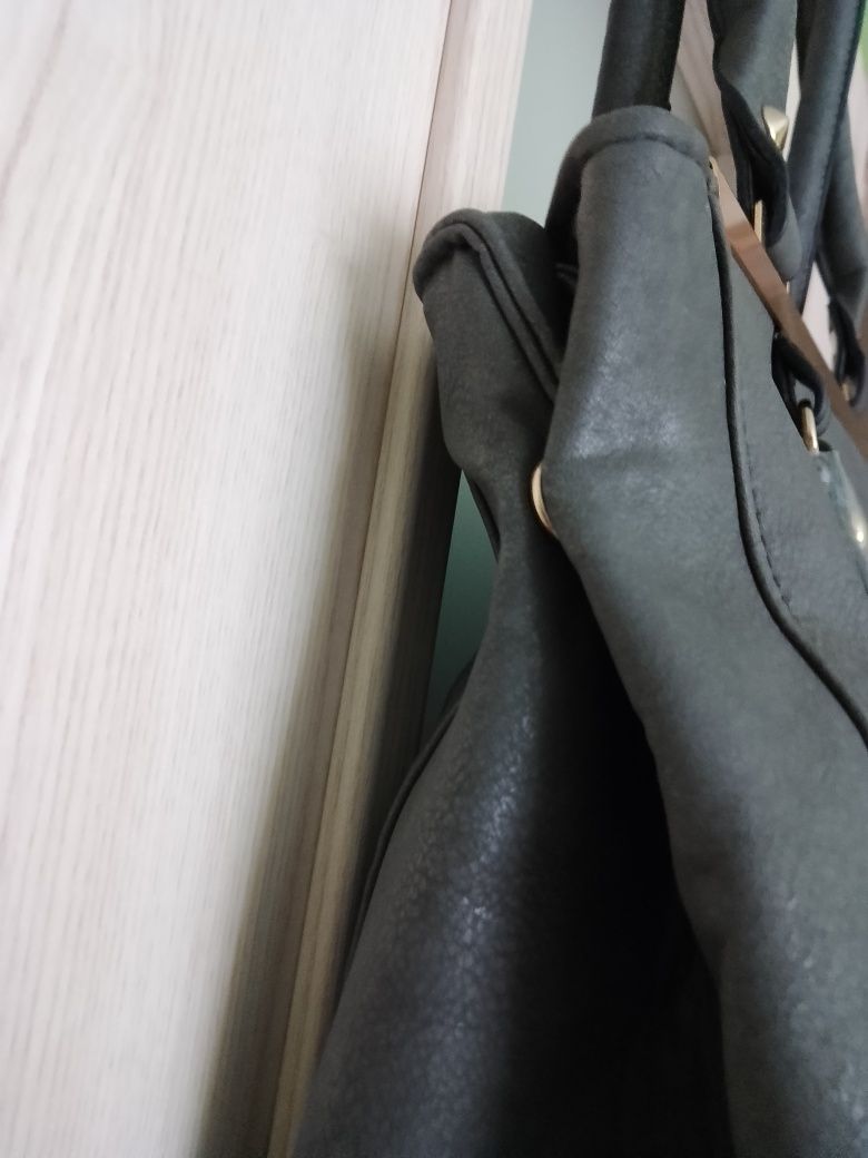 Torebka damska elegancka do ręki jak nowa