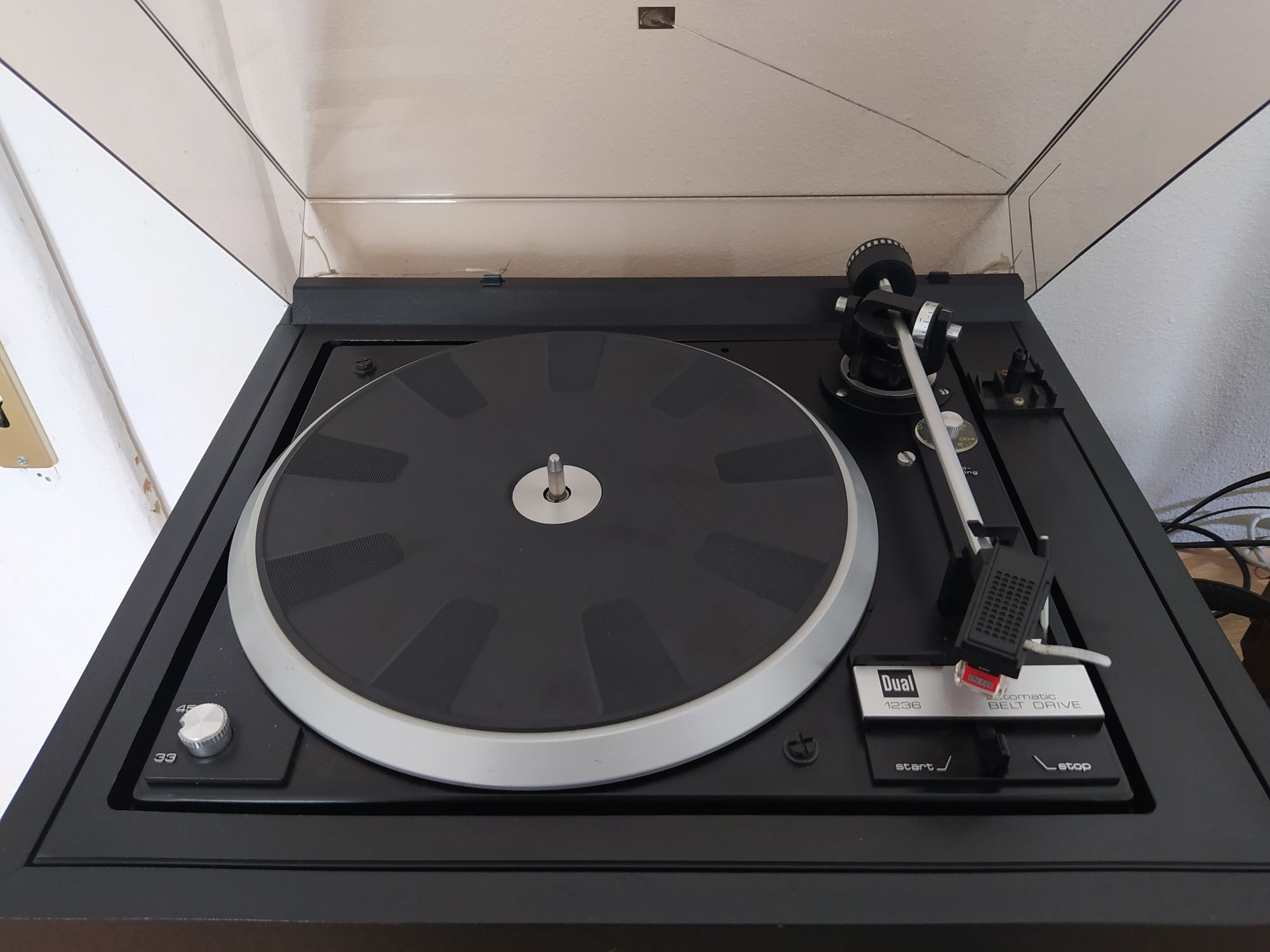 Gramofon Dual 1236