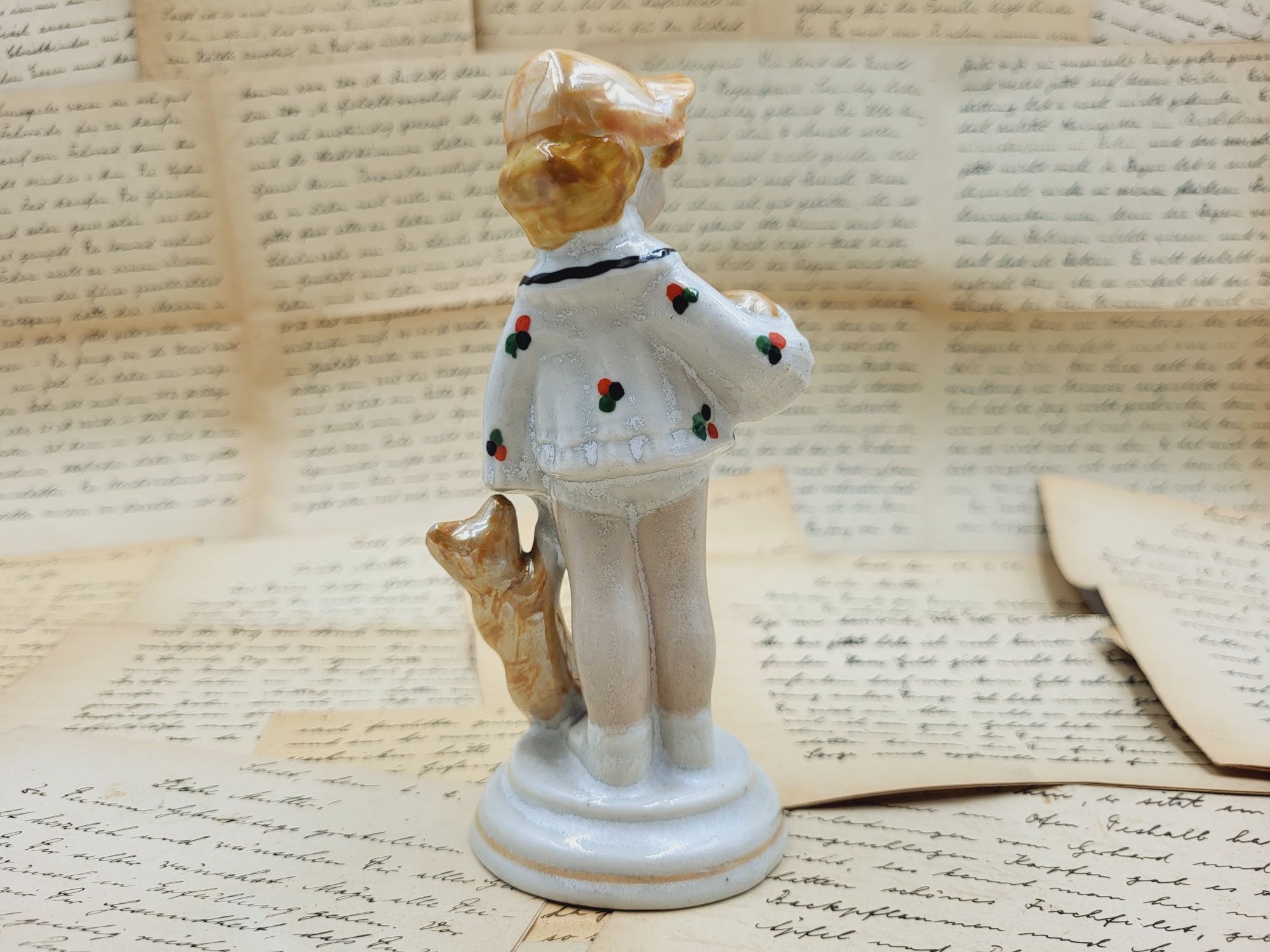 Śliczna ceramiczna figurka dziewczynki STEATYT PRL