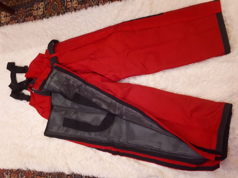 Защитный полукомбинезон