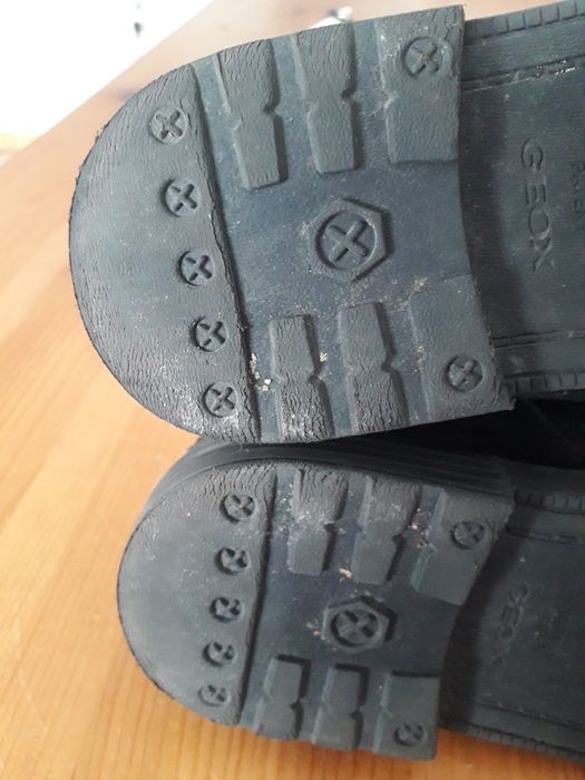 Botas .GEOX.Camurça. Menina