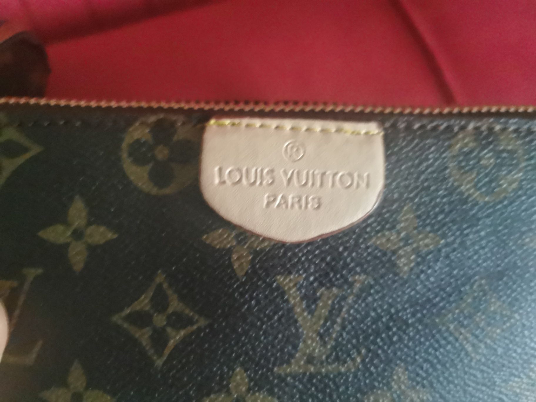 Nowa torebka damska Louis Vuitton w kolorze brązowym. Logowana