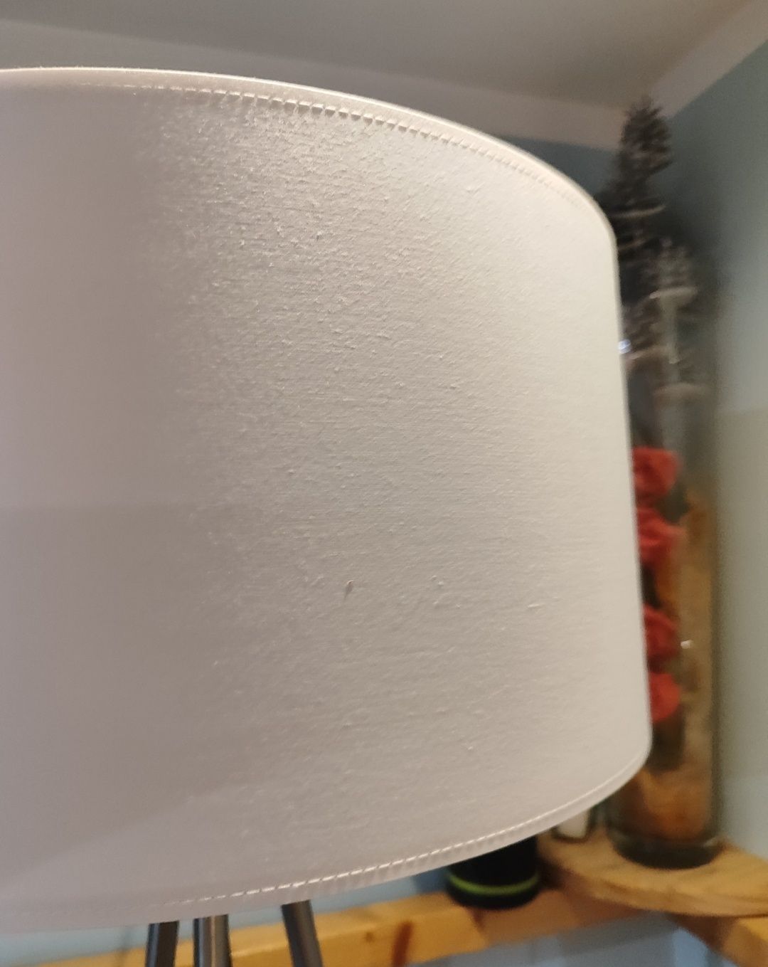 Lampa kolekcjonerska stojąca skandynawska podłogowa trójnóg żarówka