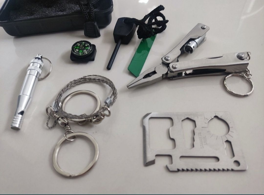 7W1 ZESTAW Przeżycia WOJSKOWY SURVIVAL Bushcraft Multitool Krzesiwo x2