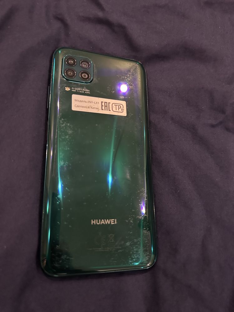 Продам Huawei p40 lite 6/128