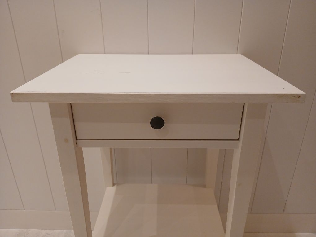 Stolik nocny HEMNES Ikea biała bejca 46x35