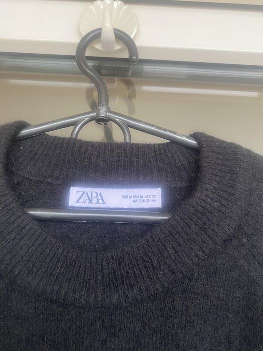 Полушерстяной свитер Zara