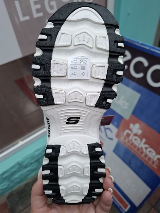 Skechers D'LITES демісезонні 39,40