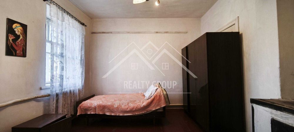 Продаж будинку біля річки, вул. Миколи Ходича