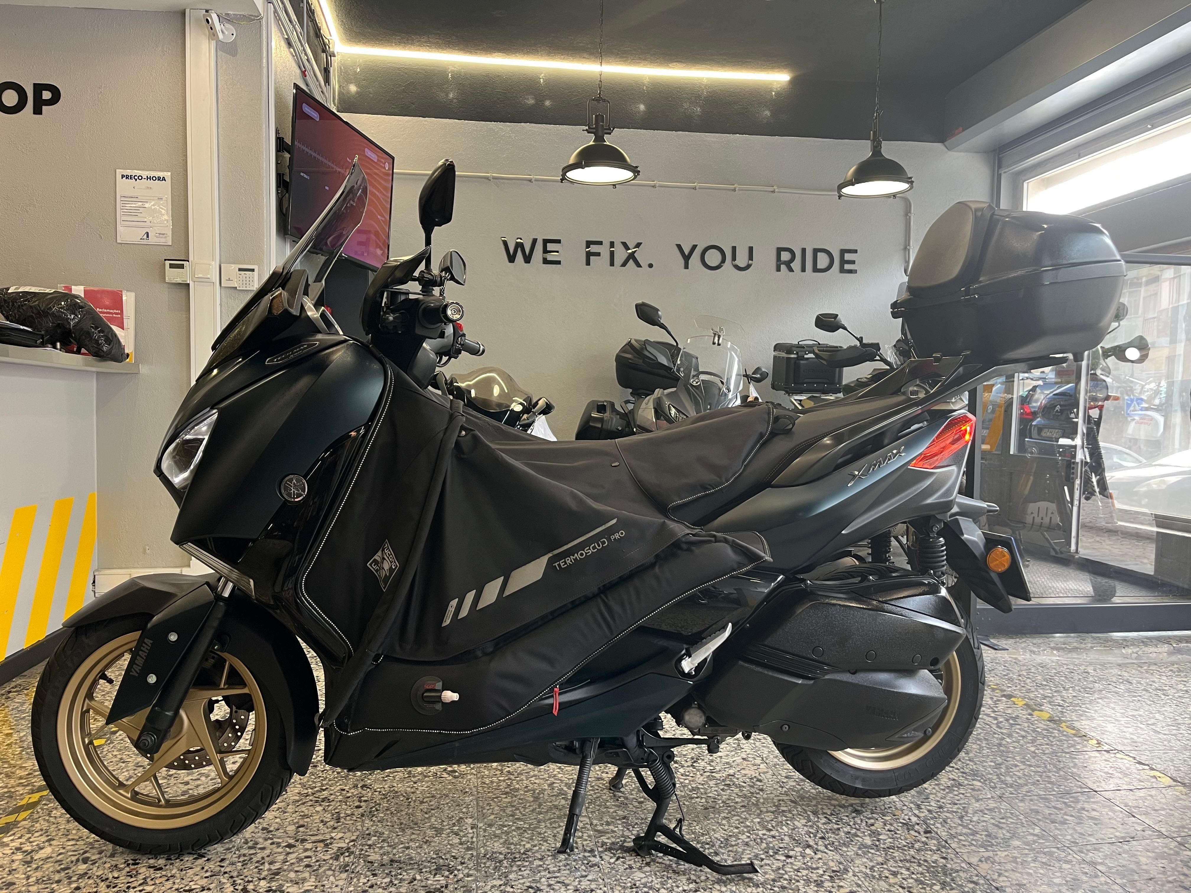 Yamaha X MAX de 2022 em Óptimo estado com Extras