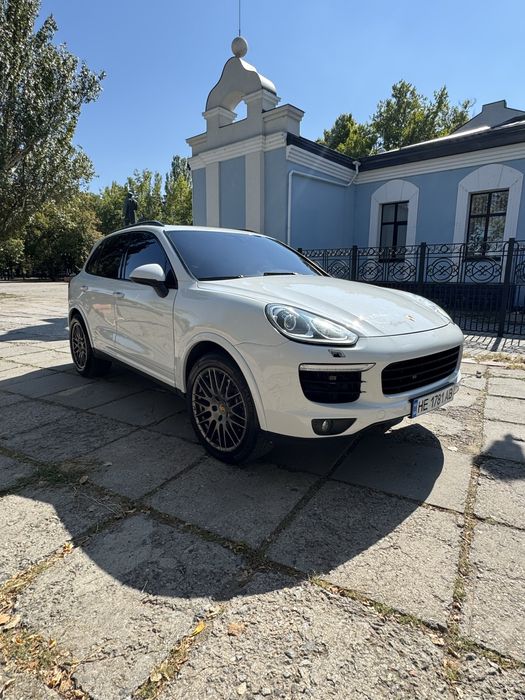 Продамм Porcshe Caenne Platinum Edition!