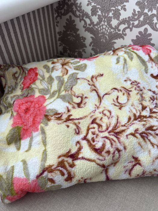 Постельное бельё комплект ,простынь ,одеяло