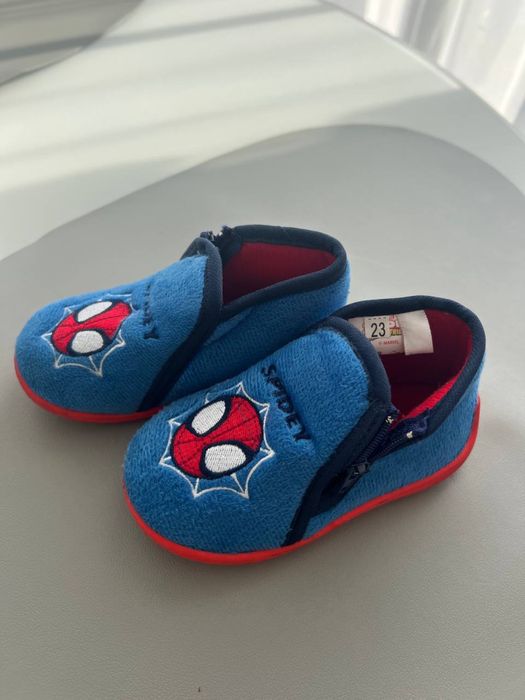 Тапки дитячі нові